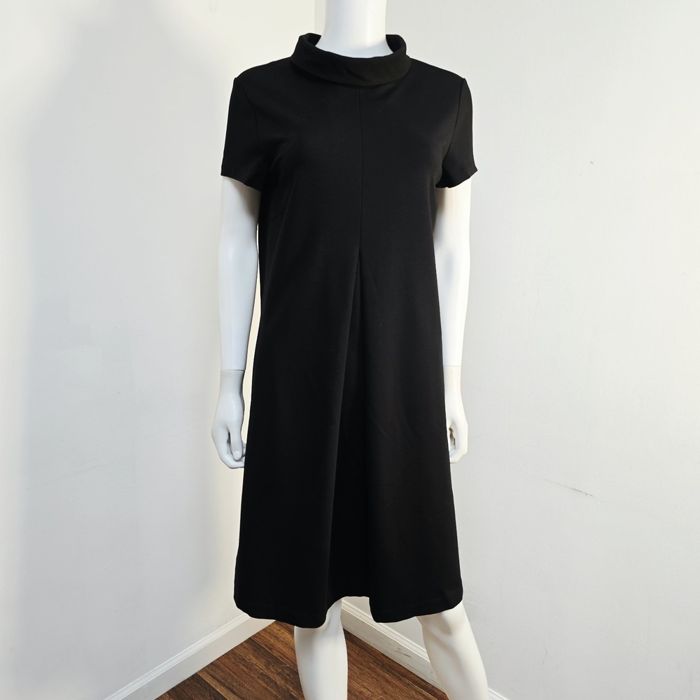 J. McLaughlin Leila Black Dress Retro Shift Size M Pockets Front Pleat Roll Neck